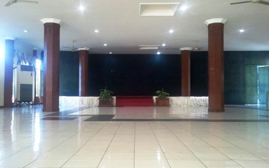 Готель Jepara Indah Екстер'єр фото